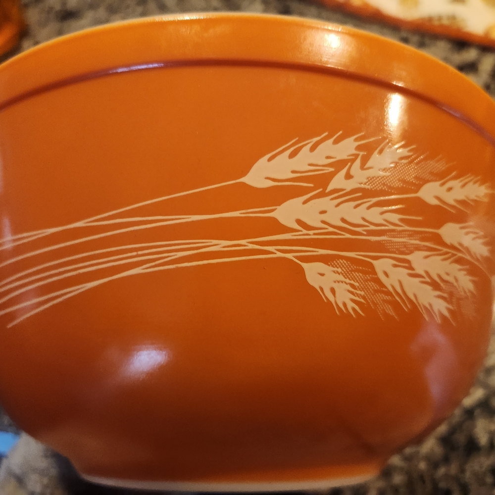 Vintage Pyrex Autumn Harvest Wheat Pattern 2.5 Quart Bowl #403 - Picture 5 of 16